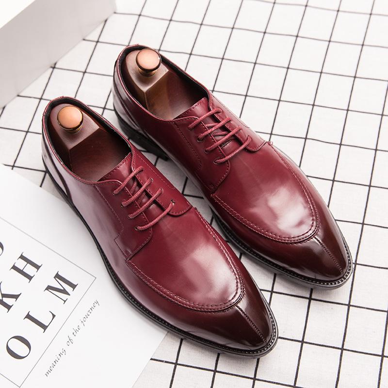 Large Business Pointed Lace-Up Shoes