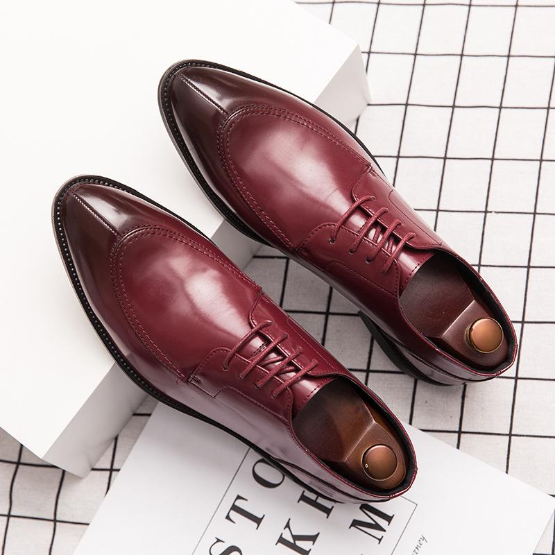 Large Business Pointed Lace-Up Shoes
