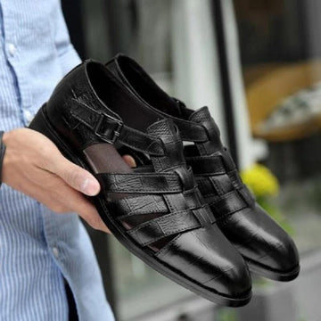 Retro Crocodile Pattern Leather Sandals