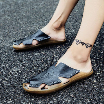 Men's Retro Plus Size Genuine Leather Slippers
