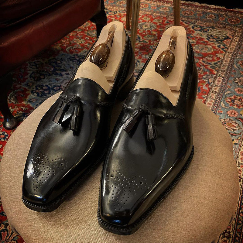 Tassel Loafer In Black Calf Leather