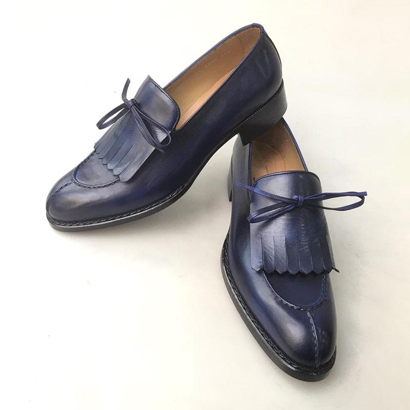 Multicolor Lace-Up Tassel Loafers
