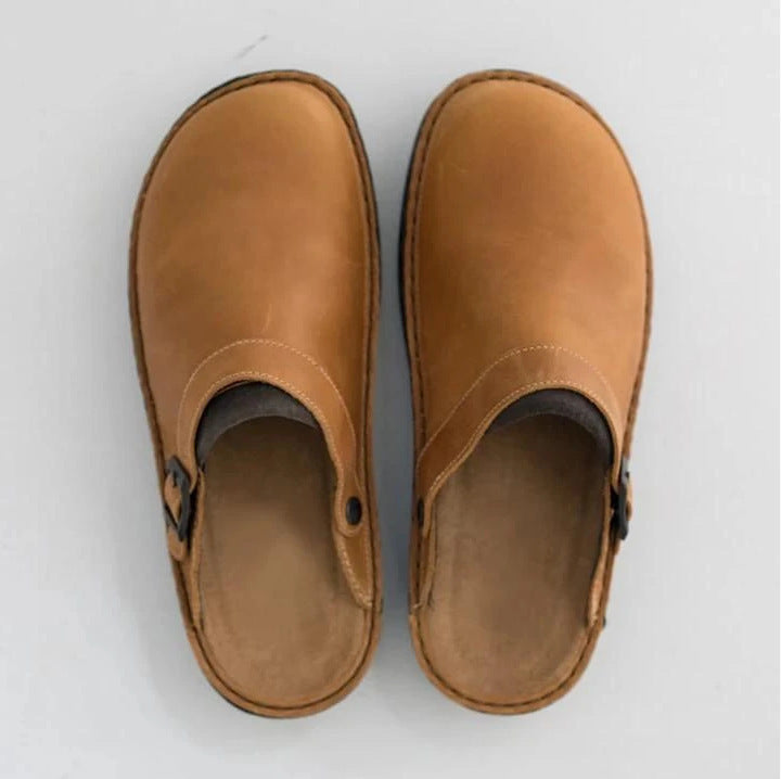 Men Indoor Outdoor Buckle Leather Slippers