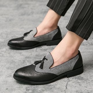 Business Brooch Carved Fringed Leather Shoes