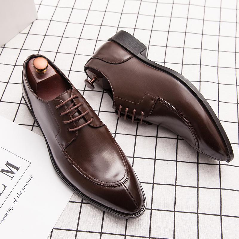 Large Business Pointed Lace-Up Shoes