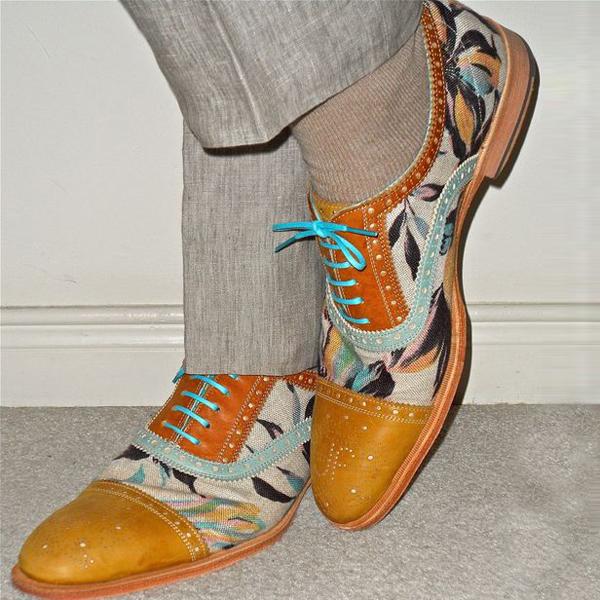 Yellow Flower Print Design Lace Up Men's Broque Dress Shoes